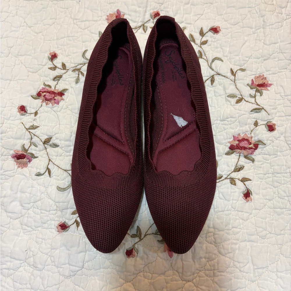 Seychelles Burgundy Scalloped Flats